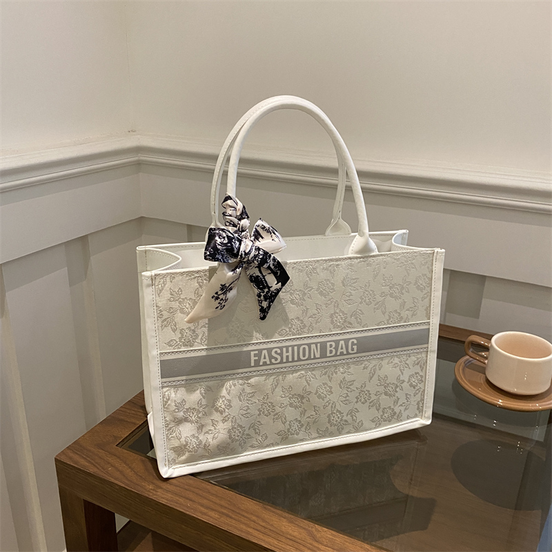 Luxury Elegant Women Tote Bag  - Embroidery On Leather review and price